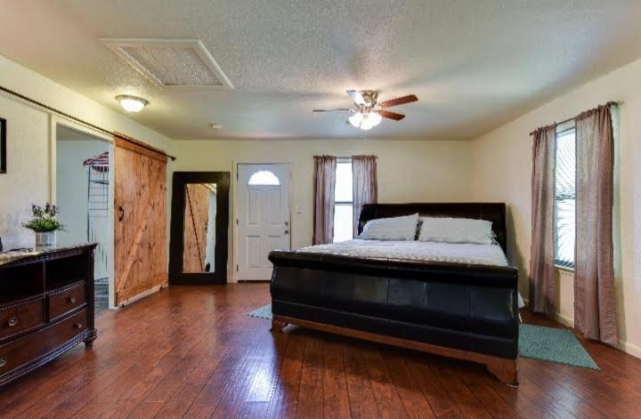 Austin Escape Bed and Breakfast Cedar Creek Buitenkant foto